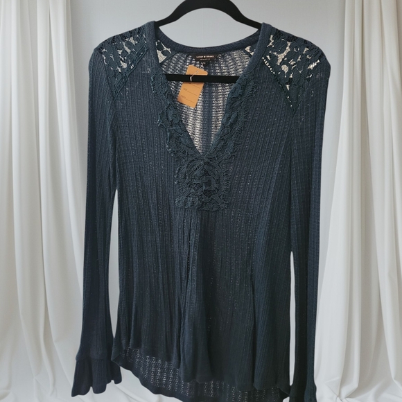 Elegant Teal Lace Trim Women's Top - Picture 1 of 7